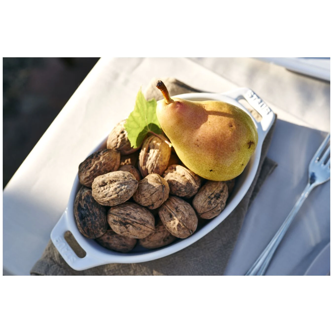 Staub 17 Cm Oval Ceramic Oven Dish Pure-white 5 Staub 17 Cm Oval Ceramic Oven Dish Pure-white - Image 3