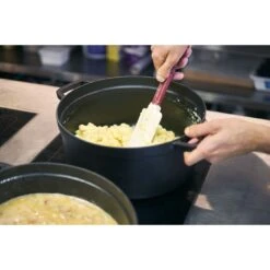 Staub 34 Cm Round Cast Iron Cocotte Black -Staub 000011529