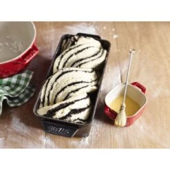 Staub 23 X 12 Cm Rectangular Cast Iron Loaf Pan Black -Staub 000017076