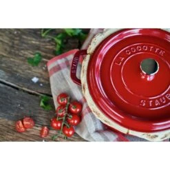Staub 24 Cm Round Cast Iron Cocotte Cherry -Staub 424416044
