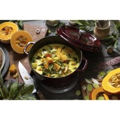 Staub 26 Cm Round Cast Iron Cocotte Grenadine-red -Staub 424422049