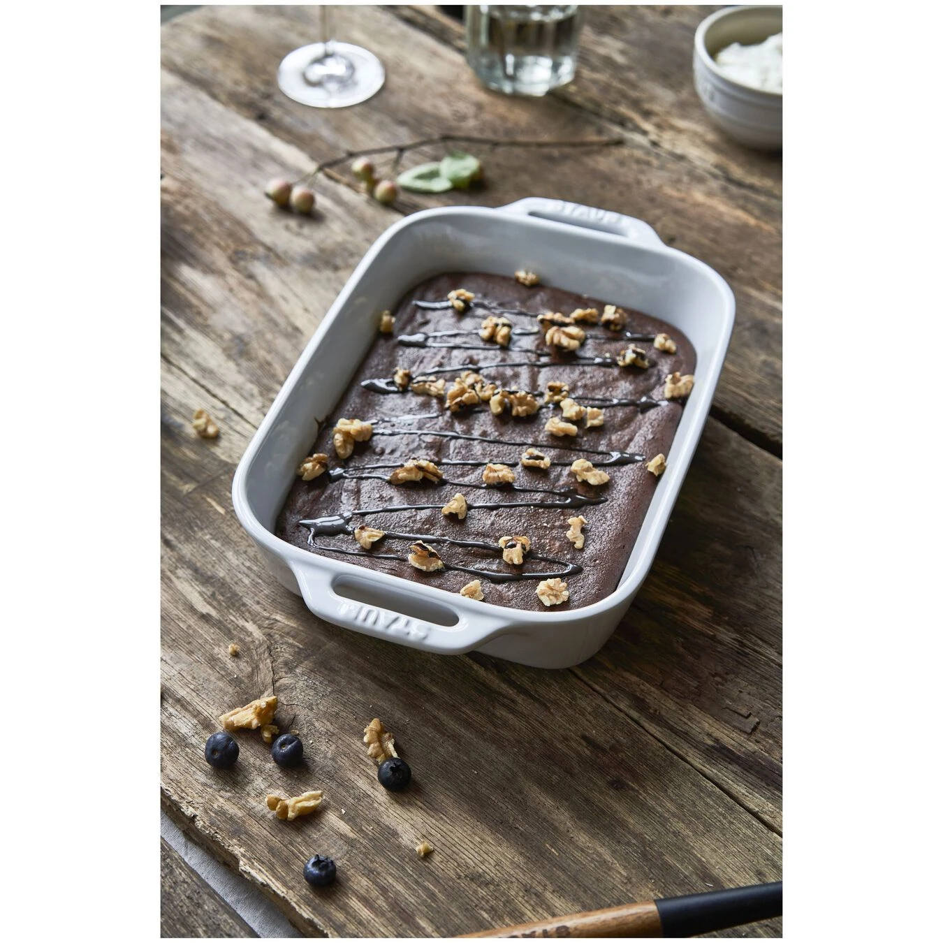 Staub 27 Cm X 20 Cm Rectangular Ceramic Oven Dish Pure-white 5 Staub 27 Cm X 20 Cm Rectangular Ceramic Oven Dish Pure-white - Image 3