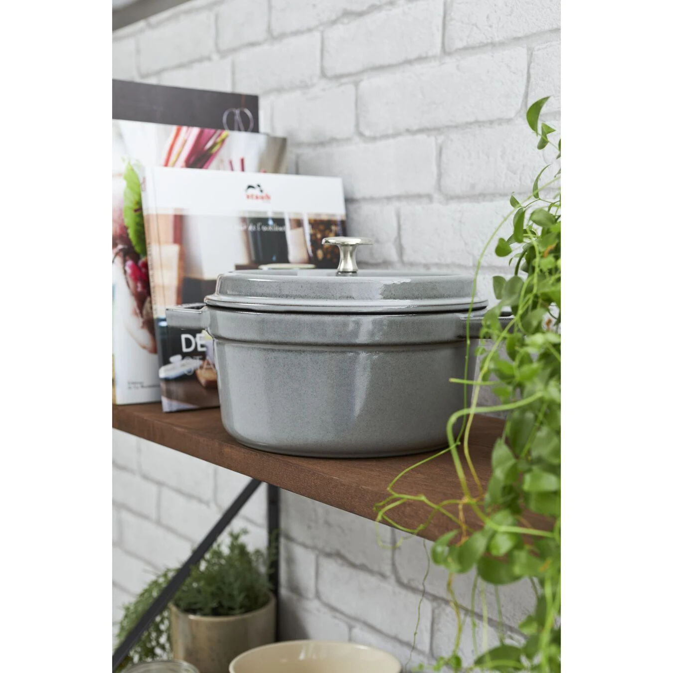 Staub 16 Cm Round Cast Iron Cocotte Graphite-grey 7 Staub 16 Cm Round Cast Iron Cocotte Graphite-grey - Image 5