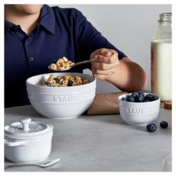 Staub 2-pcs Round Ceramic Ramekin Set Pure-white -Staub 750057843